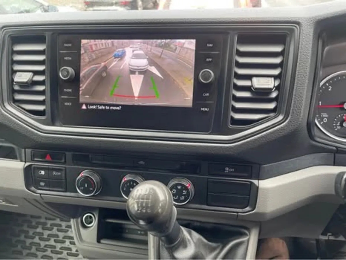 2021 VW Crafter Highline Spec - Grey - Full Extras - Image 4