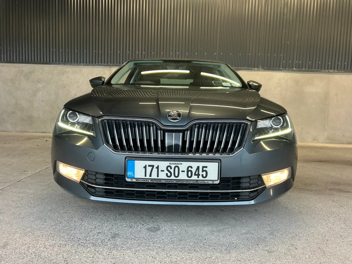2017 SKODA SUPERB 1.6 TDI AMBITION - Image 4
