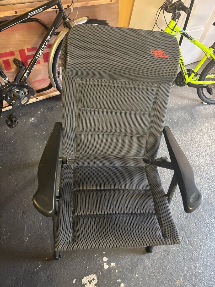 Camping chairs and tables - Image 1