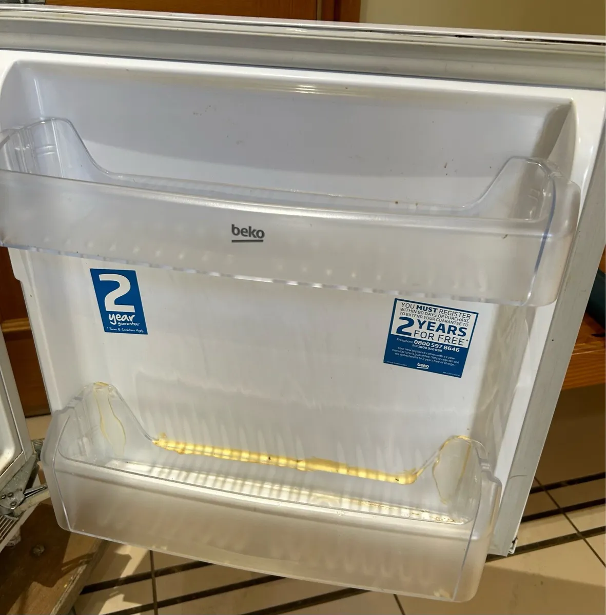 For sale 2 under worktop Fridges working perfectly - Image 3