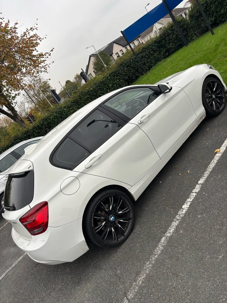 BMW 116i - Image 1