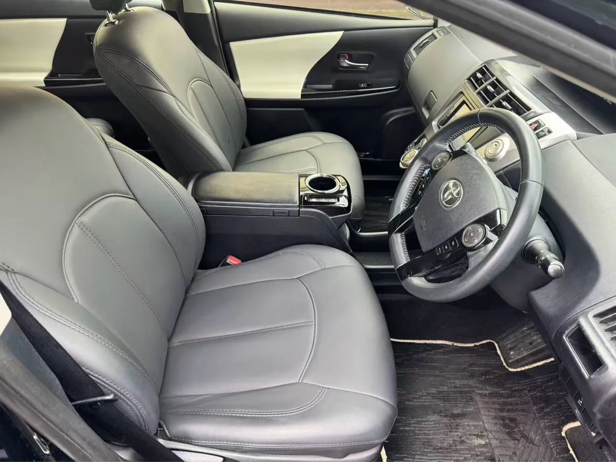 Toyota Prius+ - Image 3