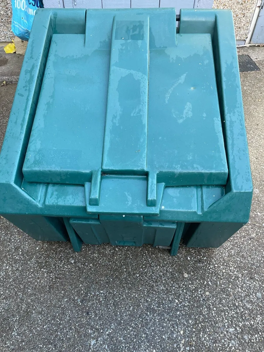 Carbery 6 bags coal bunker green - Image 1