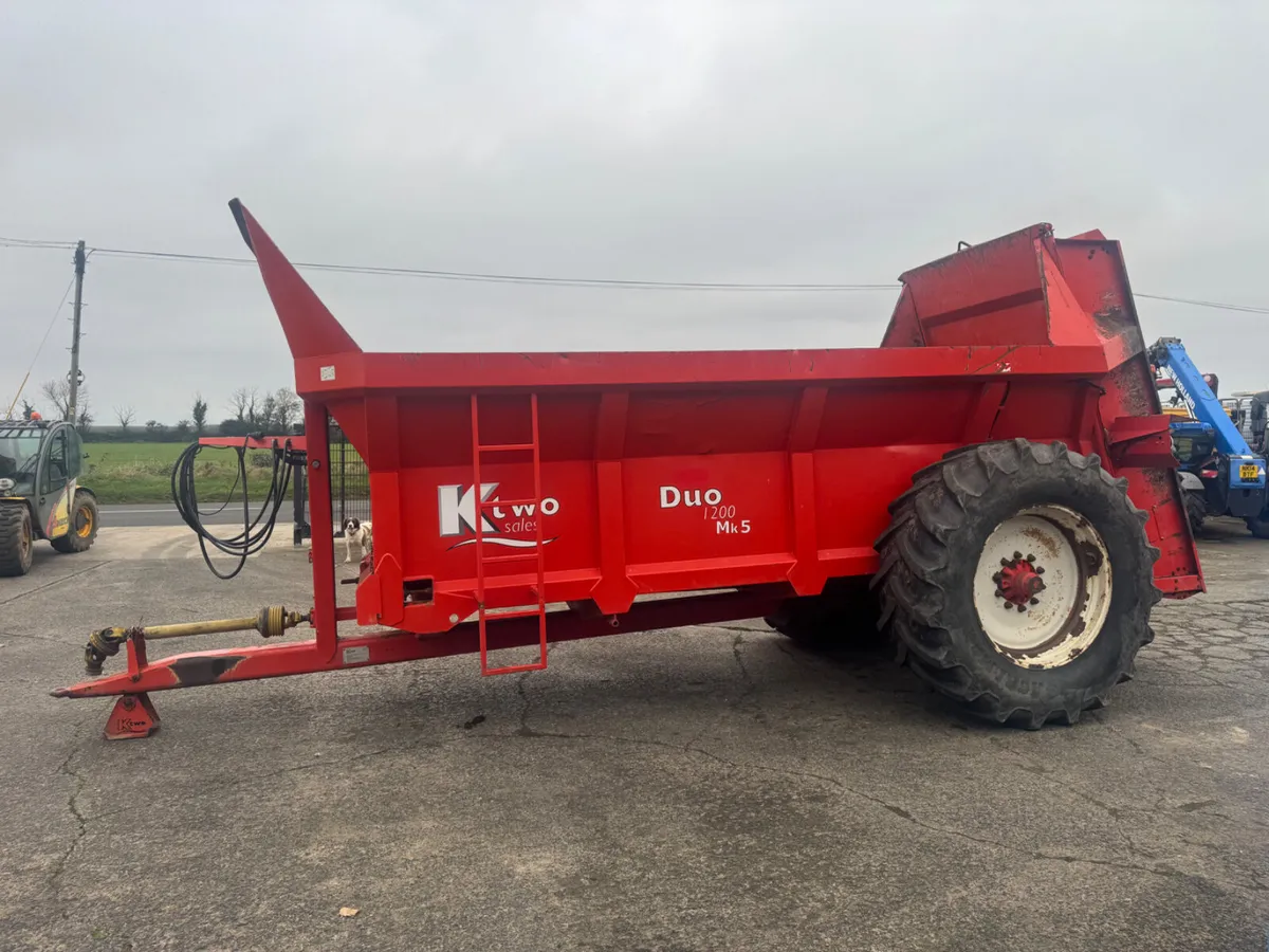Ktwo Duo 1200 MK5 Rear Discharge Spreader - Image 1