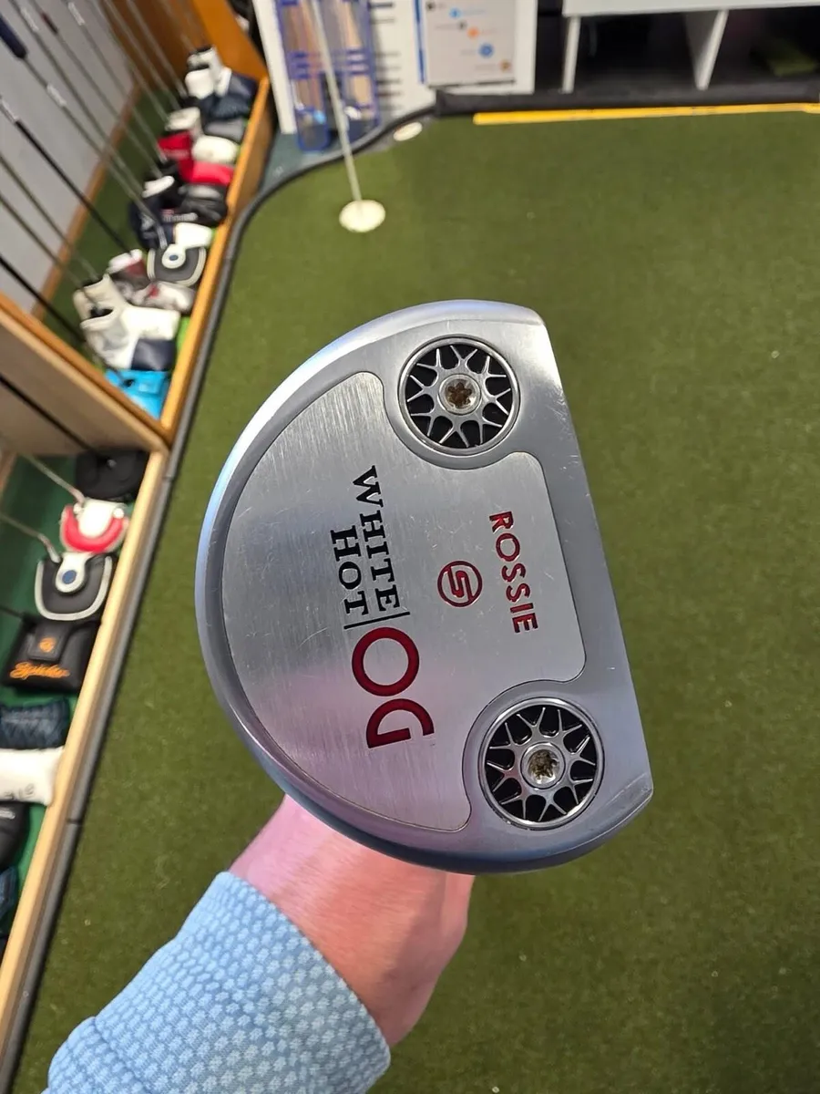 Odyssey White Hot Rossie Jr Putter - Image 1