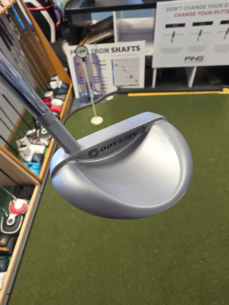 Odyssey White Hot Rossie Jr Putter - Image 2