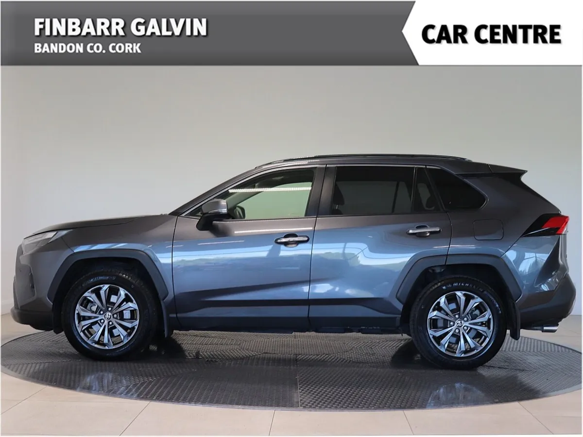 RAV4 PLATINUM 2.0 HYBRID - Image 3