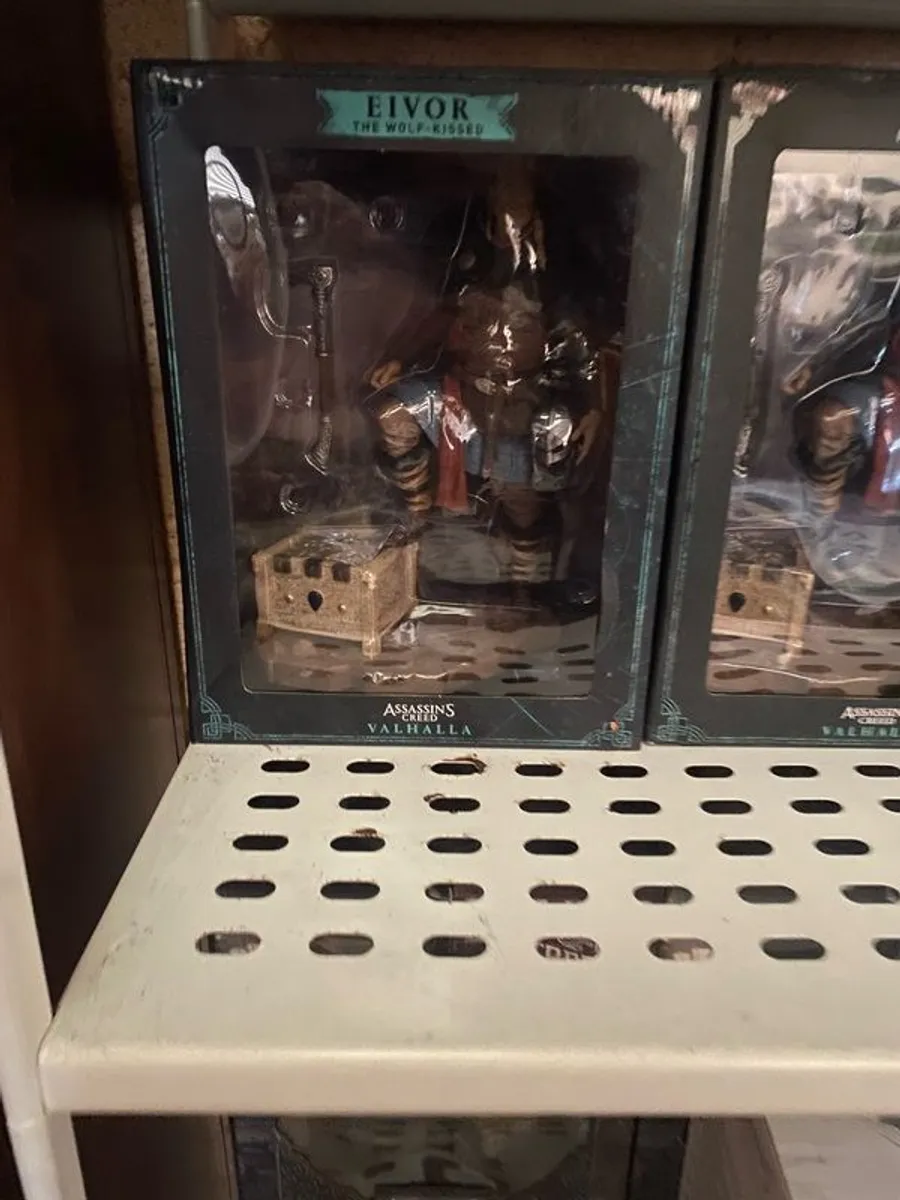 Huge Collection of Assassins Creed Fgures - Image 4