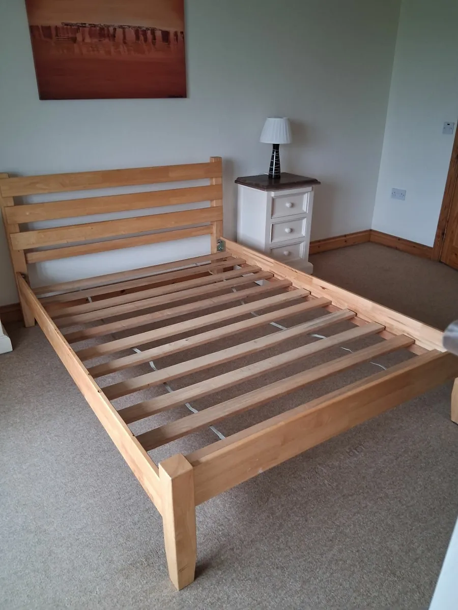 Double Bed - Image 3
