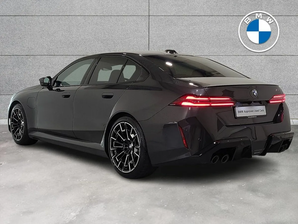 BMW M5 M5 Phev Auto  Entry  4.4 727 xDrive 22.1 kW - Image 3