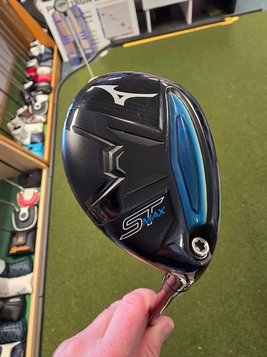 Mizuno St Max 230 4 Hybrid - Image 1