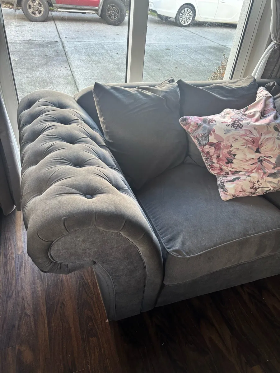 3 seater plus 2 seater couches - Image 1