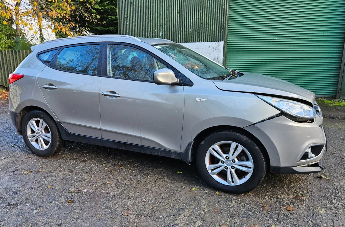 Hyundai ix35 2011 1.7 Diesel 2WD 115hp - Image 2