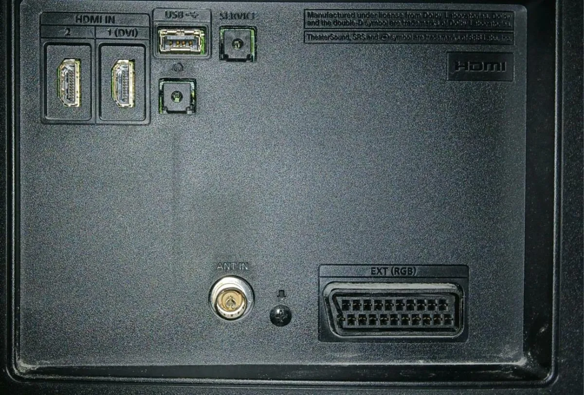 Samsung 40-inch tv - Image 3