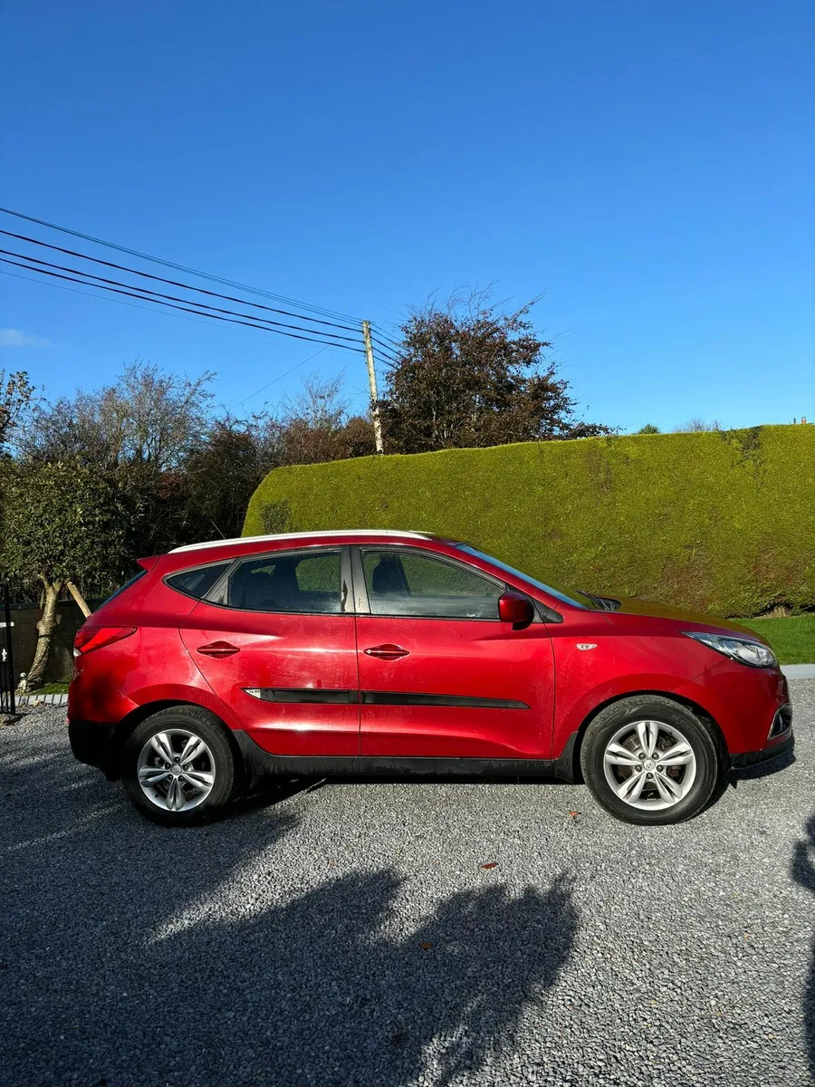 11 HYUNDAI ix35 New Nct LOW mileage - Image 2