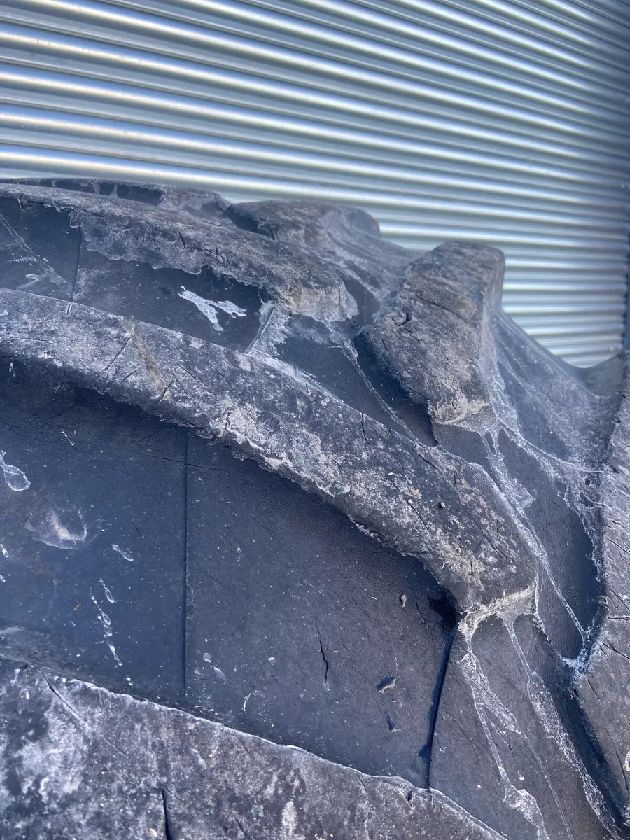 540/65R30 - Image 2