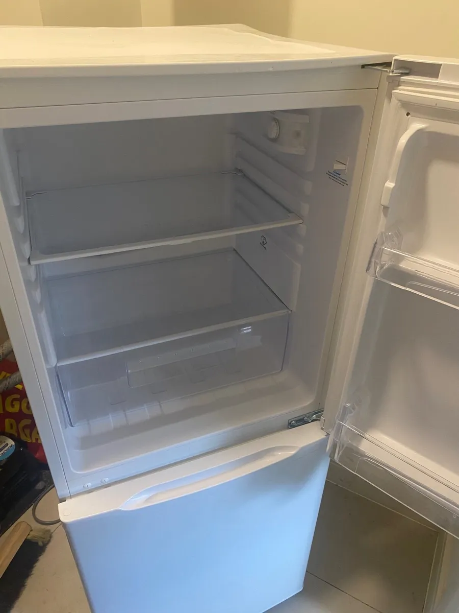 Fridge freezer - Image 2