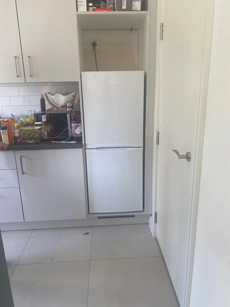 Fridge freezer - Image 4