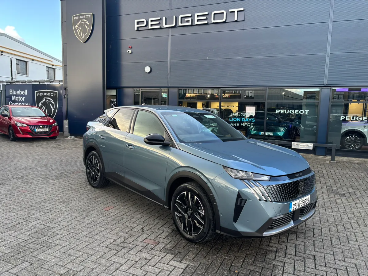 2025 Peugeot 3008 Allure Hybrid - Image 2