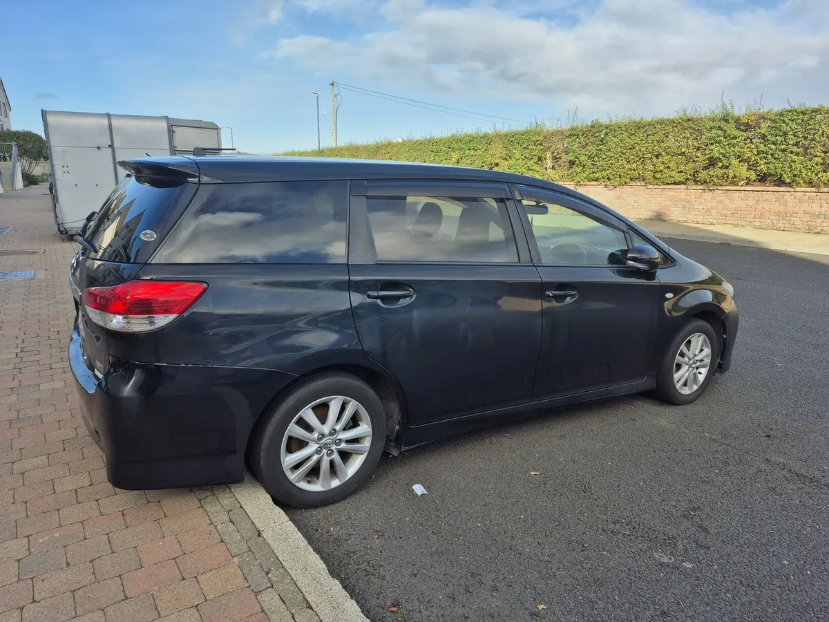2010 Toyota wish automatic nct 12/2025 - Image 3