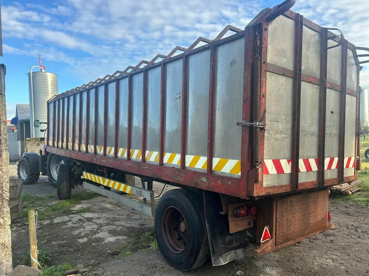 28ft Cattle Trailer - Image 2