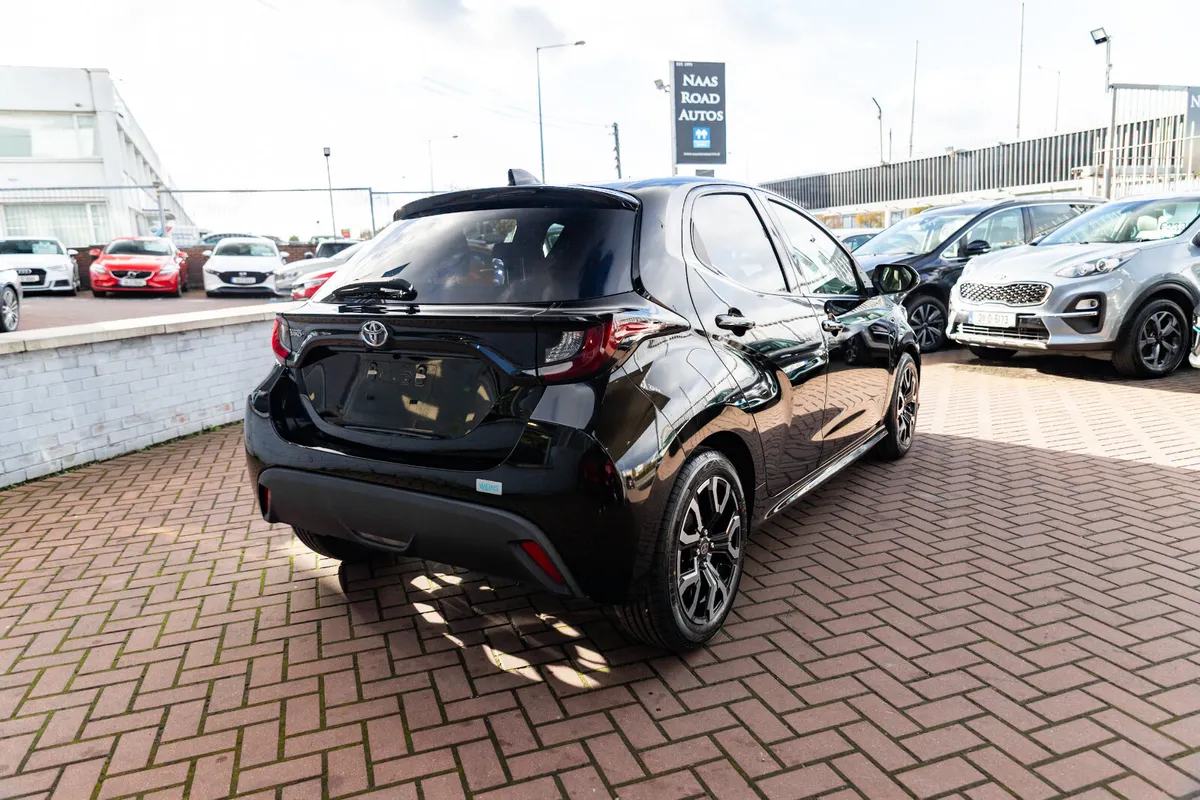 TOYOTA YARIS 1.0 SOL 5DR HATCHBACK AUTOMATIC - Image 3