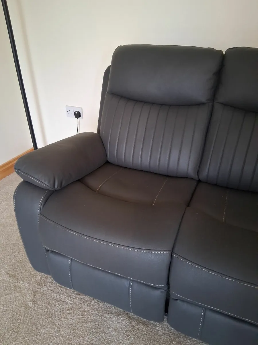 Sofa - 3 Seater Barkley Manual Recliner. Brand New - Image 4
