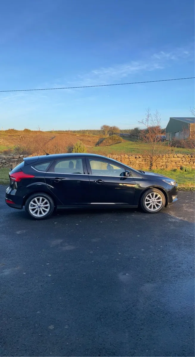 2015 Ford Focus Titanium - Image 1