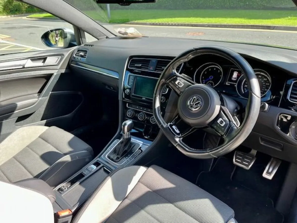 Rare VW Golf R 2015 – Lapiz Blue, DSG, Low Mileage - Image 2