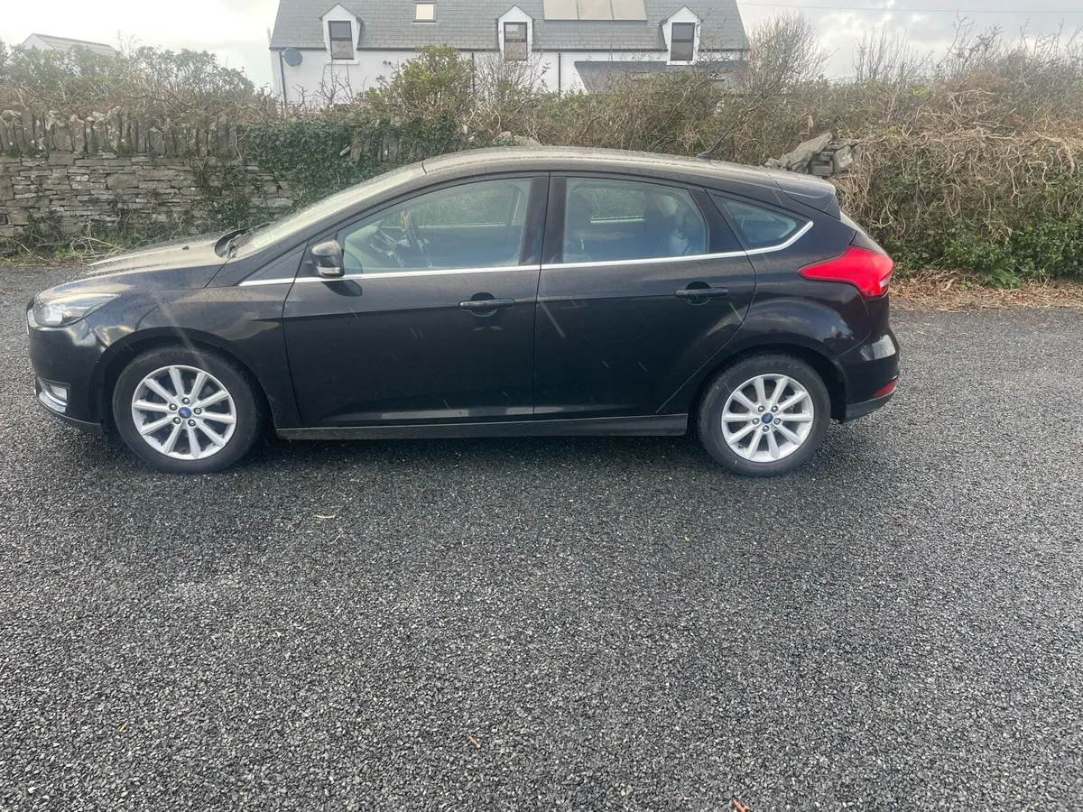2015 Ford Focus Titanium - Image 4