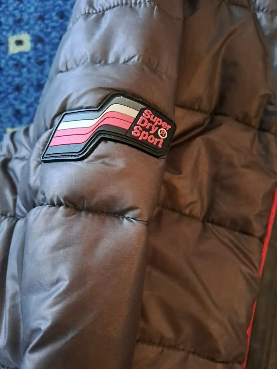 Superdry Sport puffer jacket size 12 - Image 3