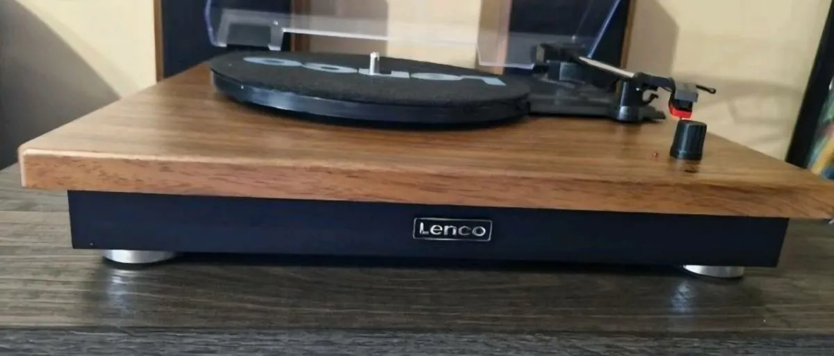 Lenco Record Player - Image 1