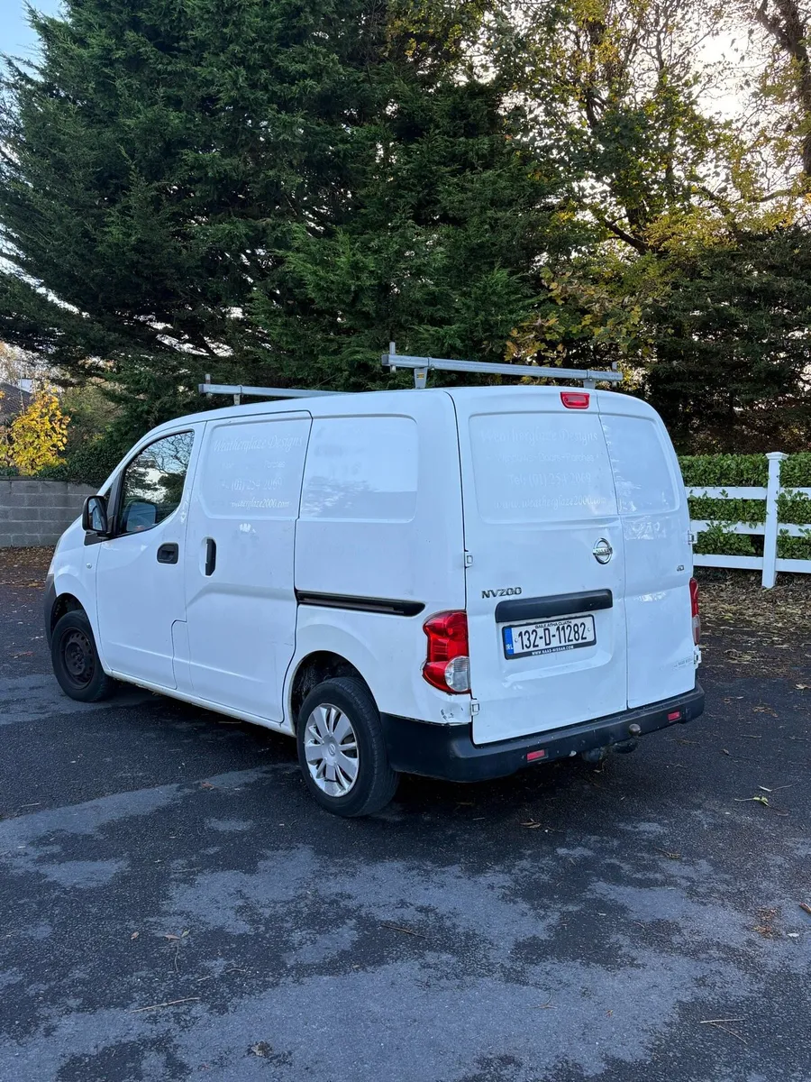 2013 Nissan Nv 200 tax 2/26 Doe 4/26 1 owner - Image 2
