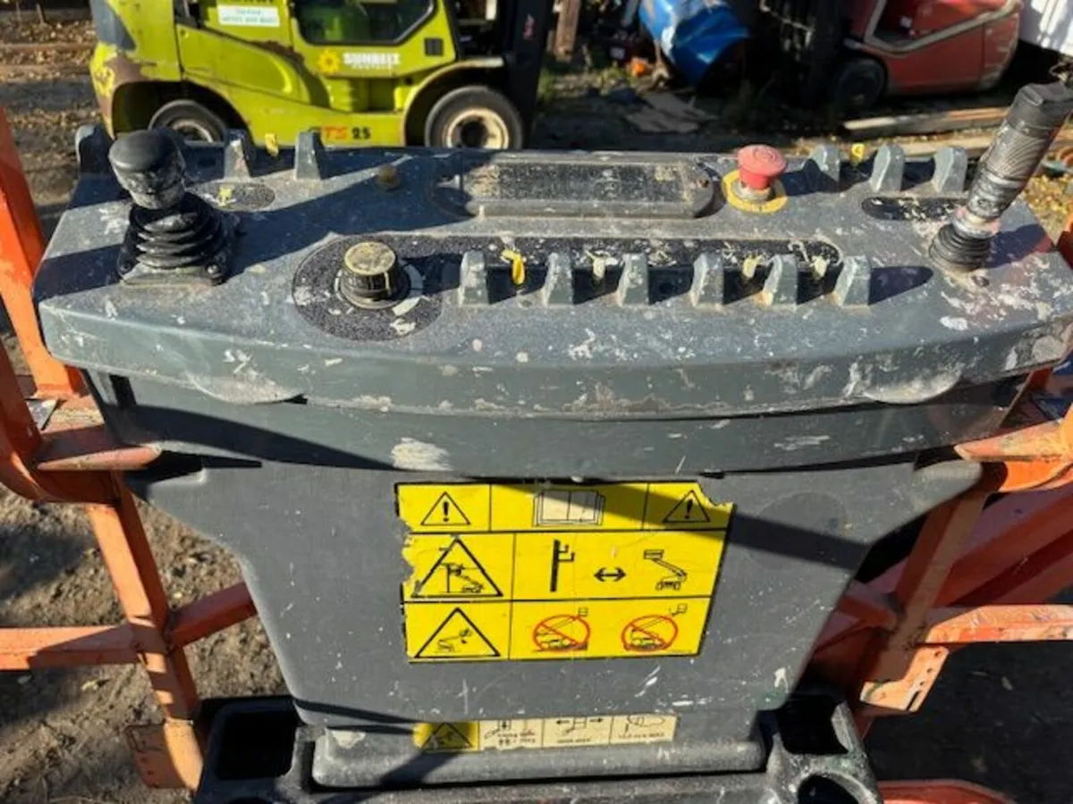 JLG Boom Lift - Image 4