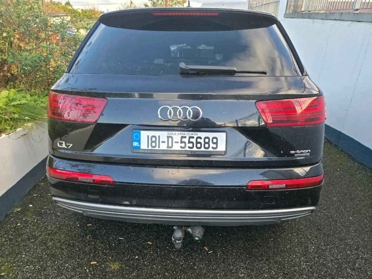Audi Q7 2018 diesel plub in hybrid - Image 3