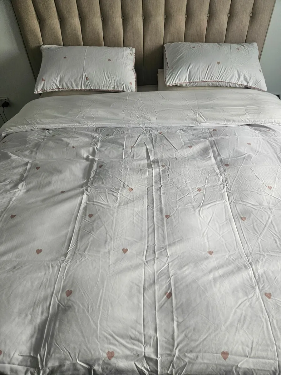 Superking bed frame - Image 1