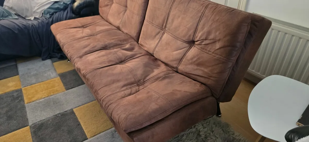 GREAT OPPORTUNITY  !!!   BROWN SOFA BAD 190 X 110 - Image 3