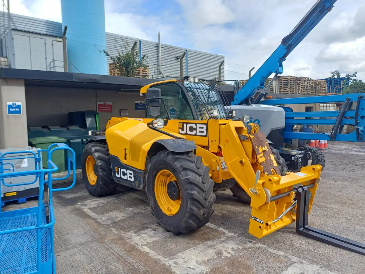 [01] 2021 JCB 542-70 - Agri Super (Teleporter) - Image 1