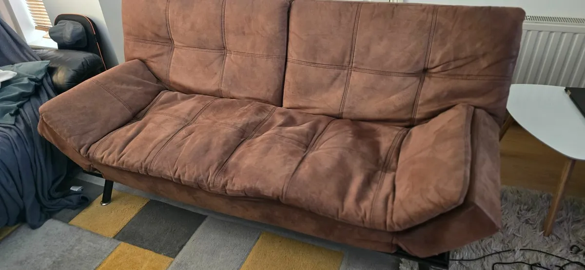 GREAT OPPORTUNITY  !!!   BROWN SOFA BAD 190 X 110 - Image 1