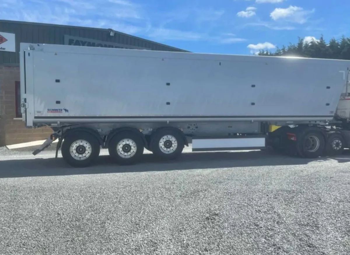 SCHMITZ 10.5 BULK TIPPING TRAILER - Image 1