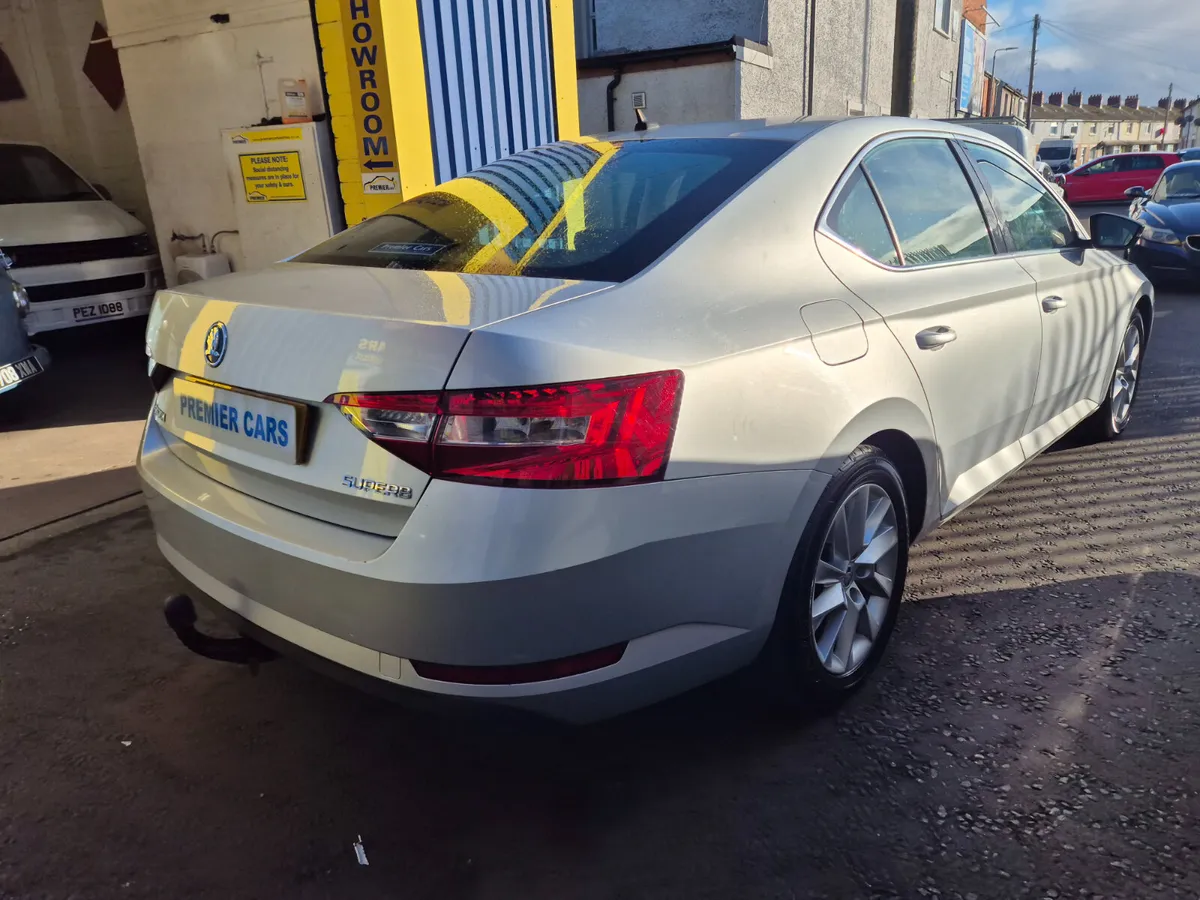 Skoda Superb 2018 - Image 3