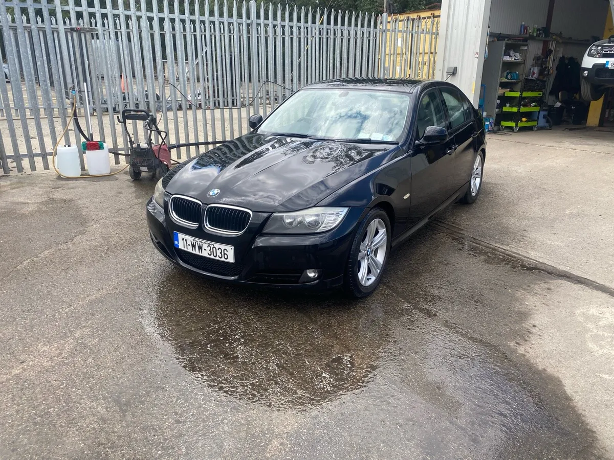 2011 BMW 320D - Image 1