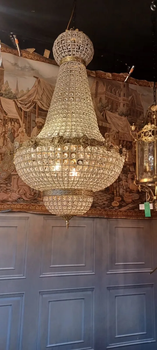 Very large chandelier - Image 2