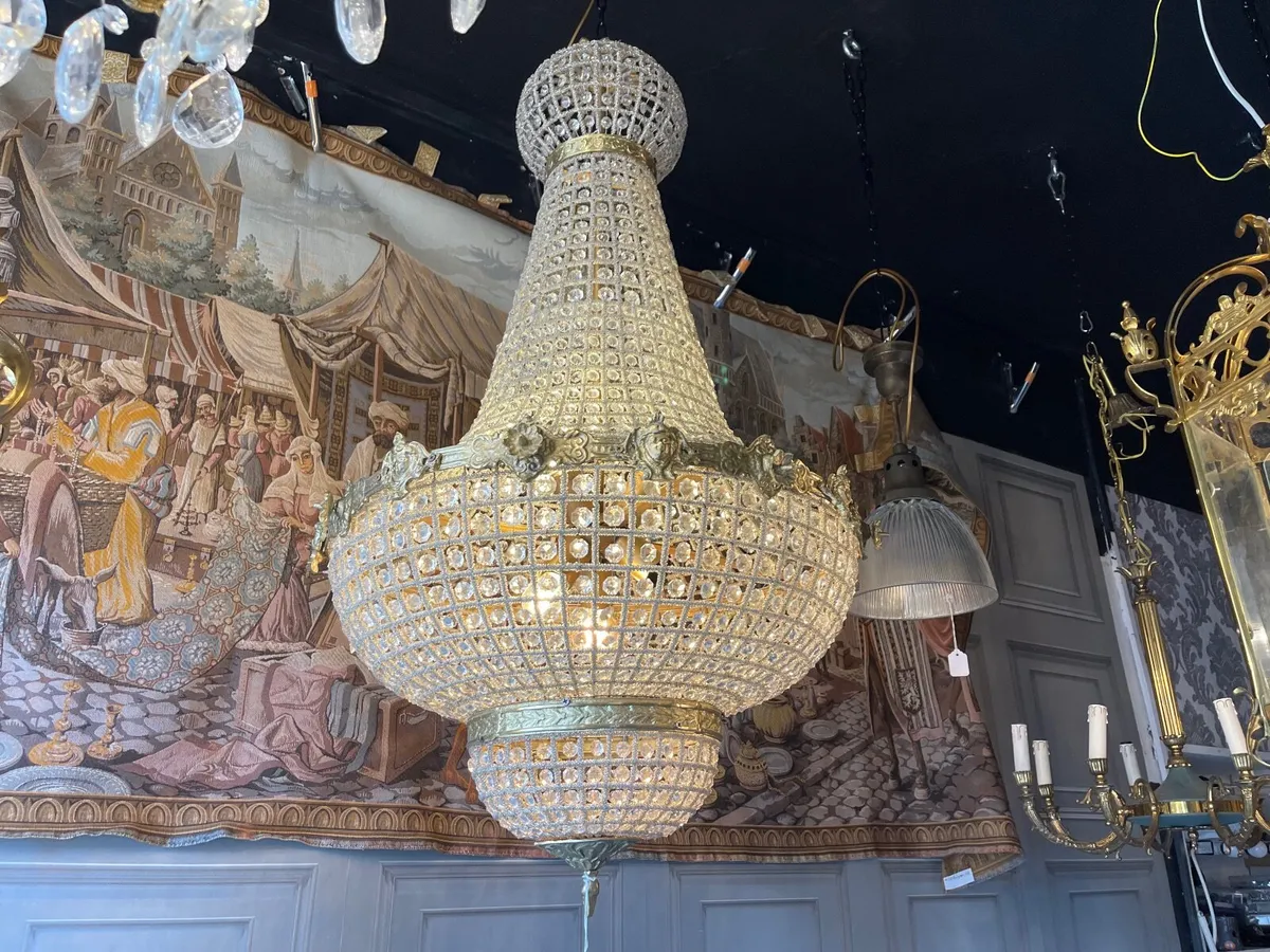 Very large chandelier - Image 3