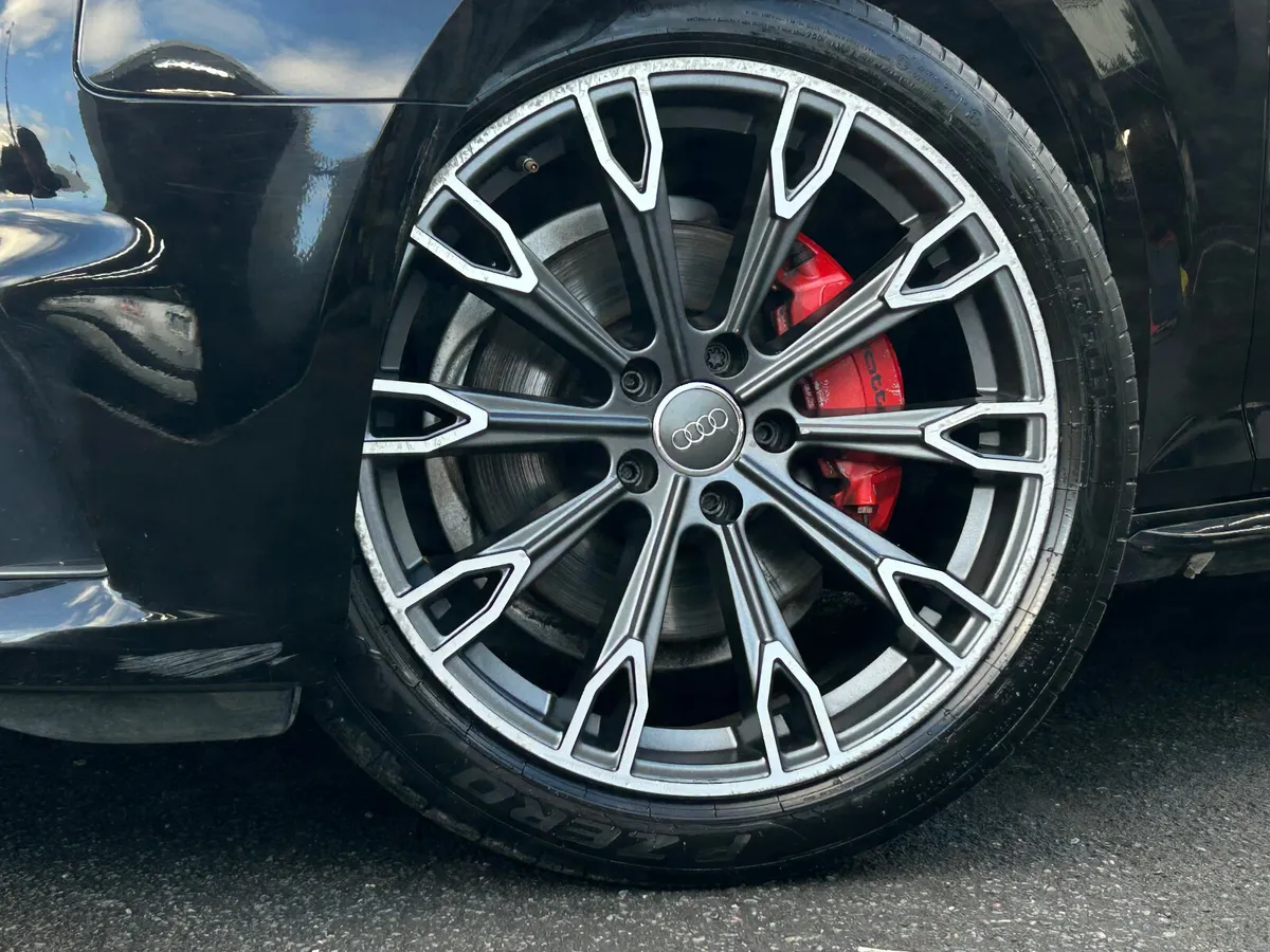 Audi A4 2016 - Image 2