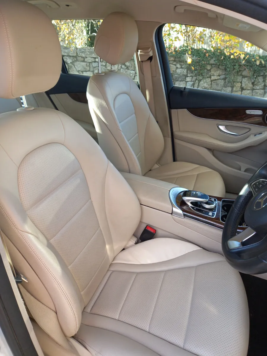 2017 Mercedes-Benz GLC 2.1 Diesel Automatic - Image 4