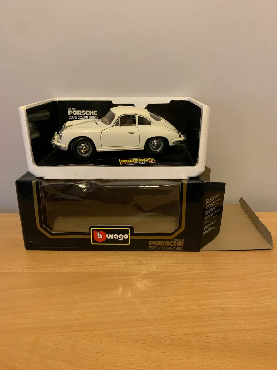 1962 Porsche 356 B Coupe 1/18 Burago Model Car - Image 2