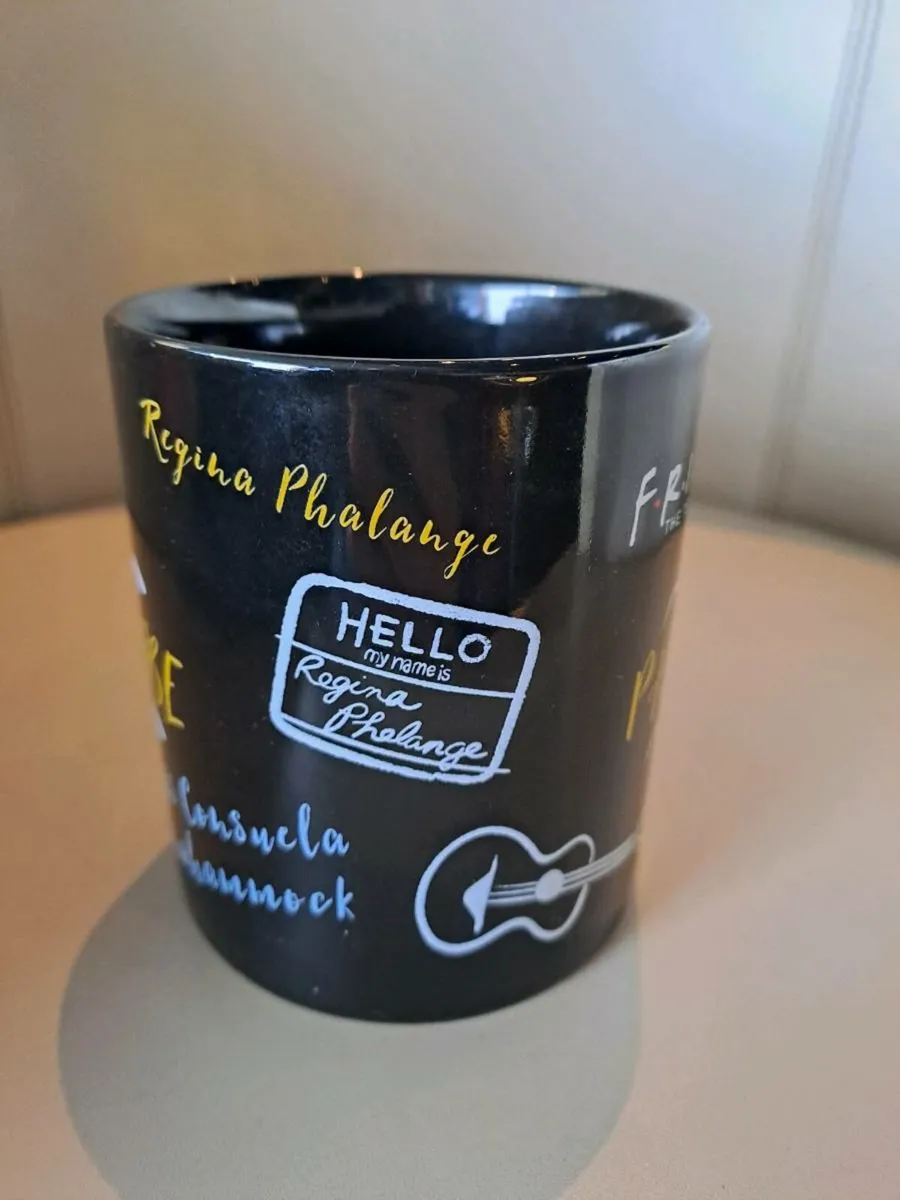 Friends collectable mug Phoebe - Image 2