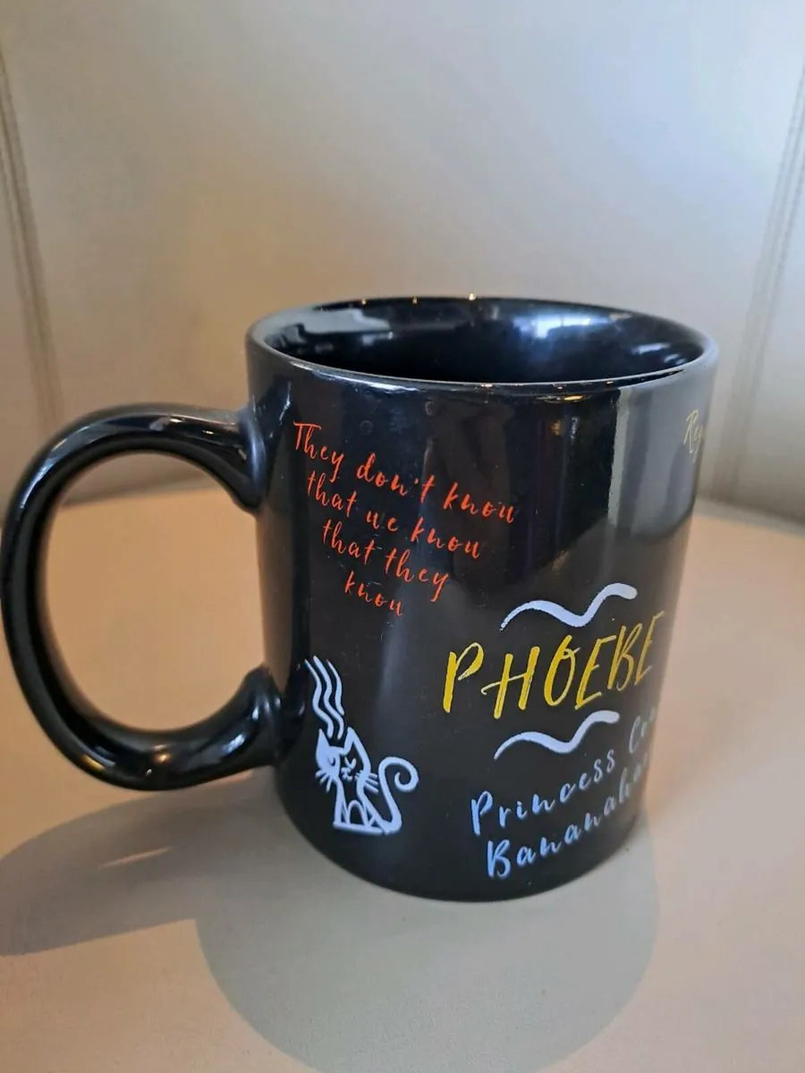 Friends collectable mug Phoebe - Image 3