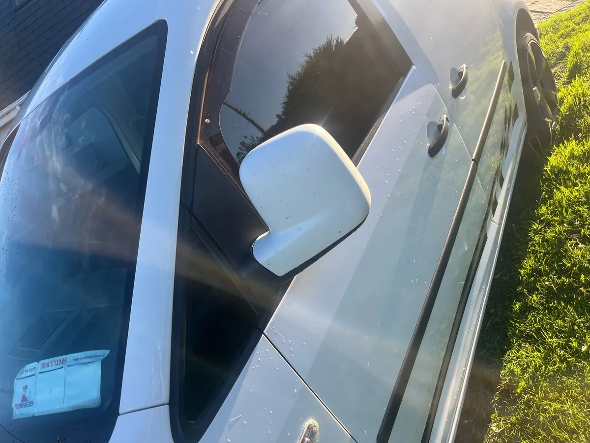 Vw caddy - Image 3
